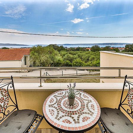 Stunning Apartment In Kastel Luksic With Wifi Kaštela Екстериор снимка